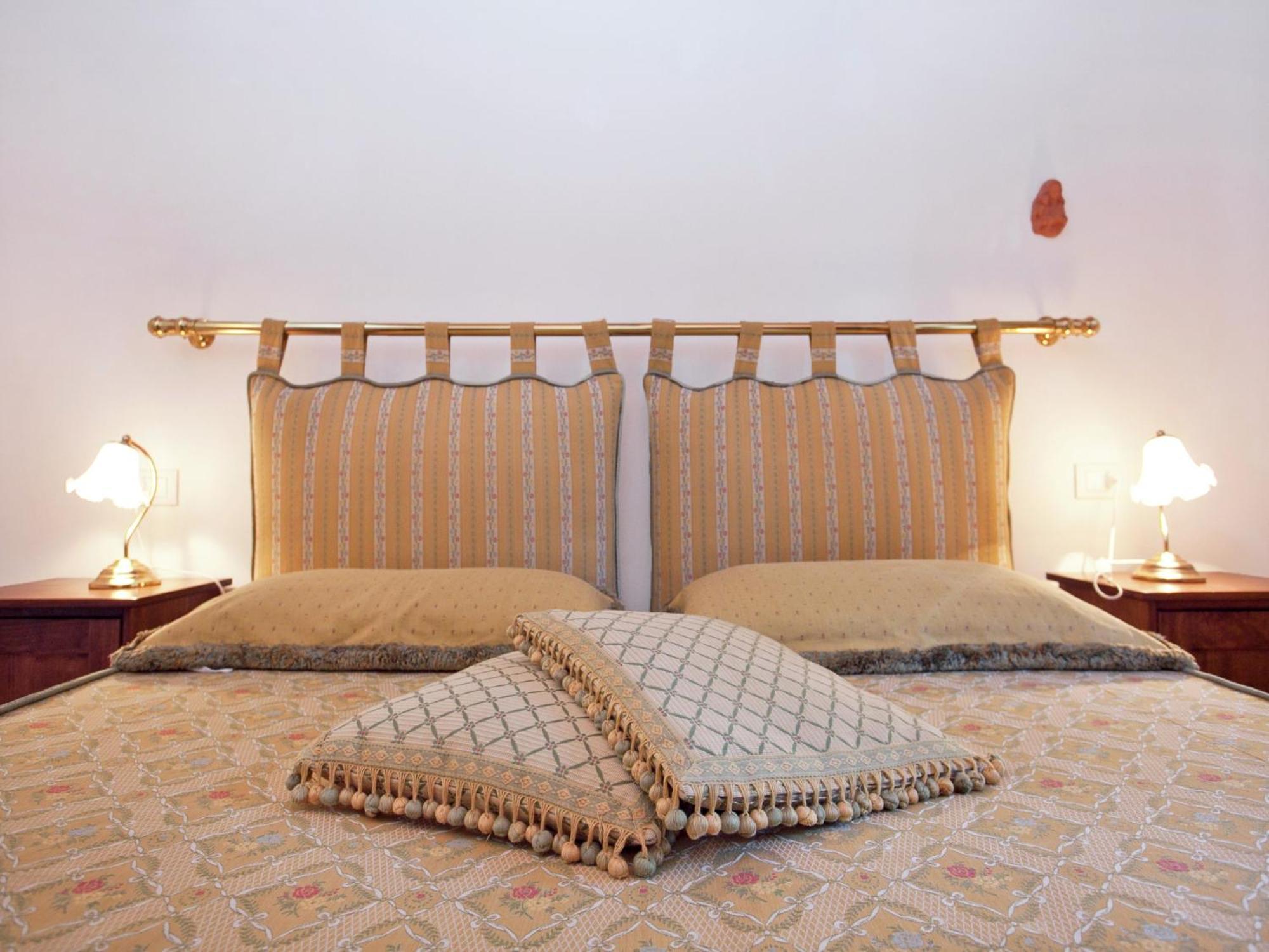 Pleasant Apartment With Swimming Pool Garden Bbq Parking Lucolena in Chianti Buitenkant foto