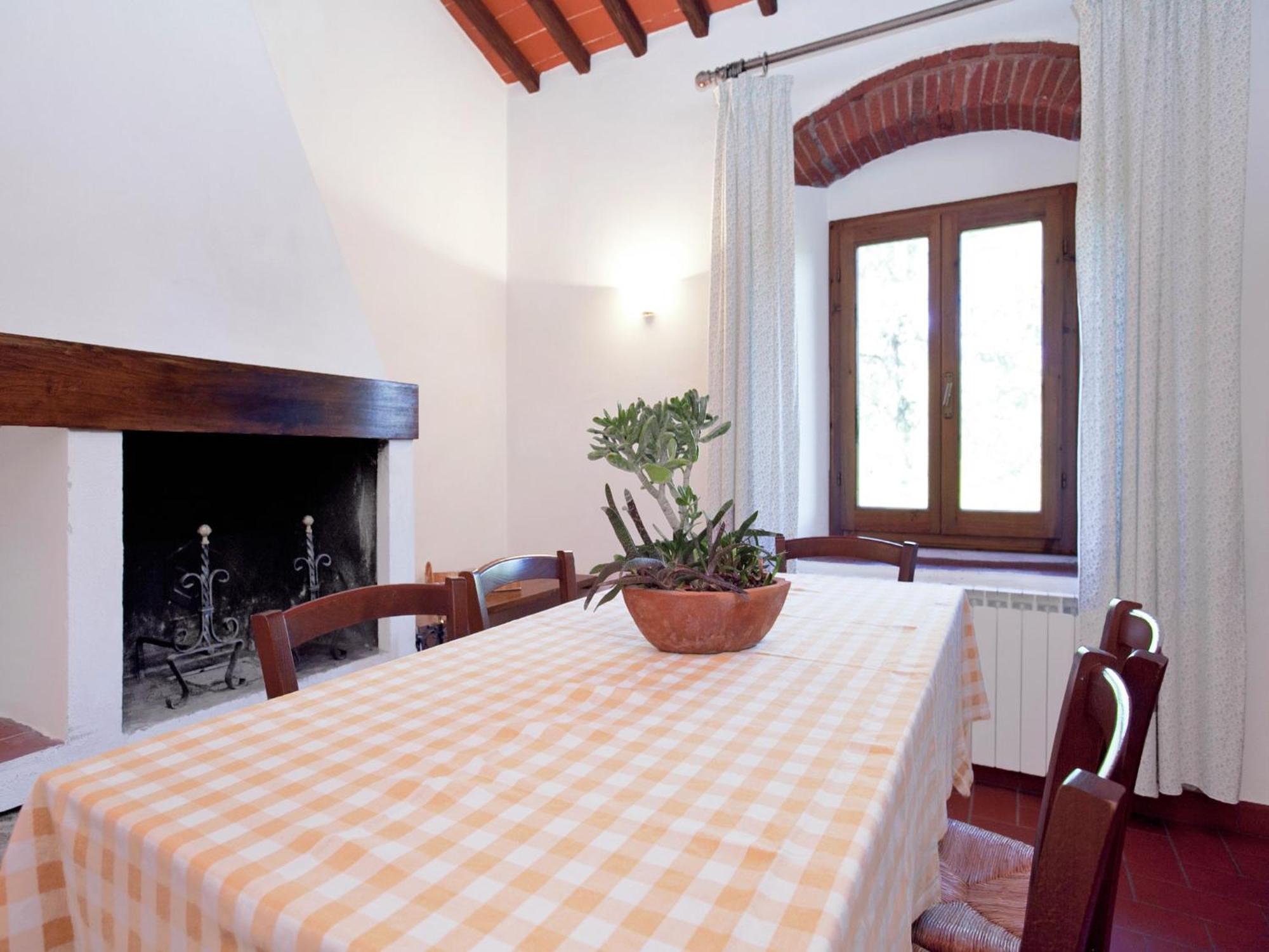 Pleasant Apartment With Swimming Pool Garden Bbq Parking Lucolena in Chianti Buitenkant foto