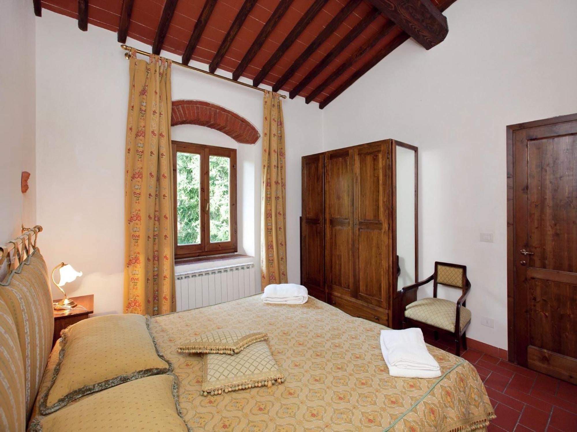Pleasant Apartment With Swimming Pool Garden Bbq Parking Lucolena in Chianti Buitenkant foto
