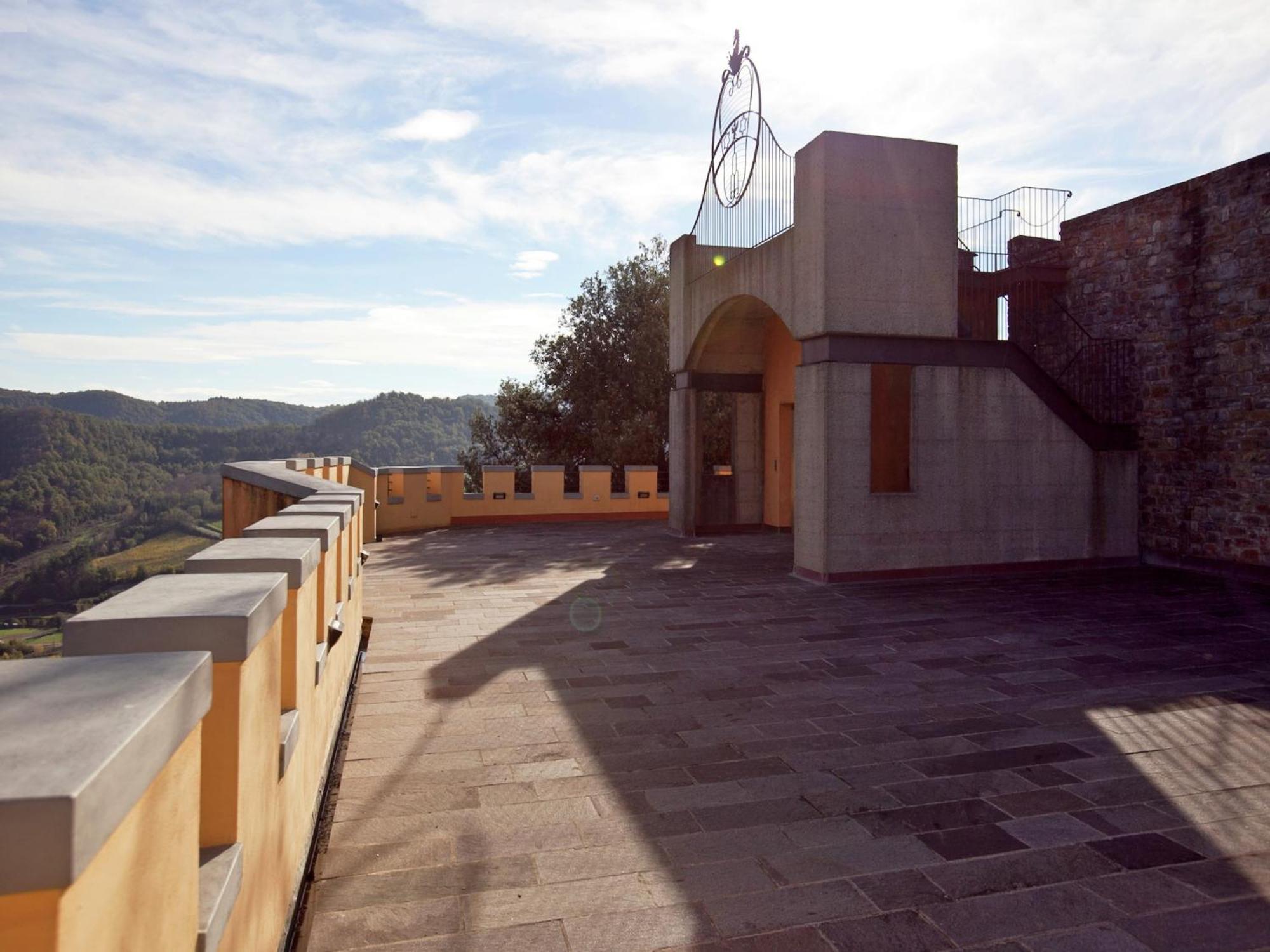 Pleasant Apartment With Swimming Pool Garden Bbq Parking Lucolena in Chianti Buitenkant foto