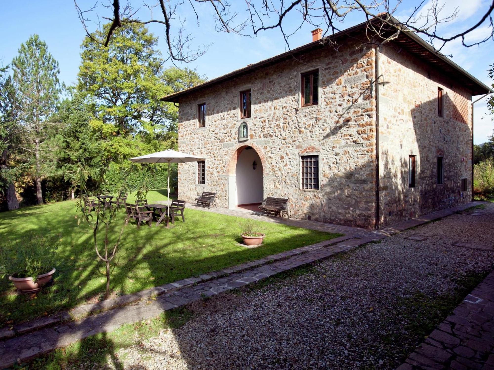 Pleasant Apartment With Swimming Pool Garden Bbq Parking Lucolena in Chianti Buitenkant foto