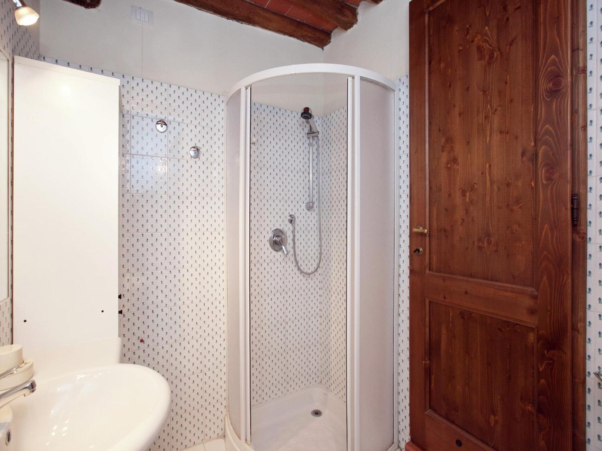Pleasant Apartment With Swimming Pool Garden Bbq Parking Lucolena in Chianti Buitenkant foto