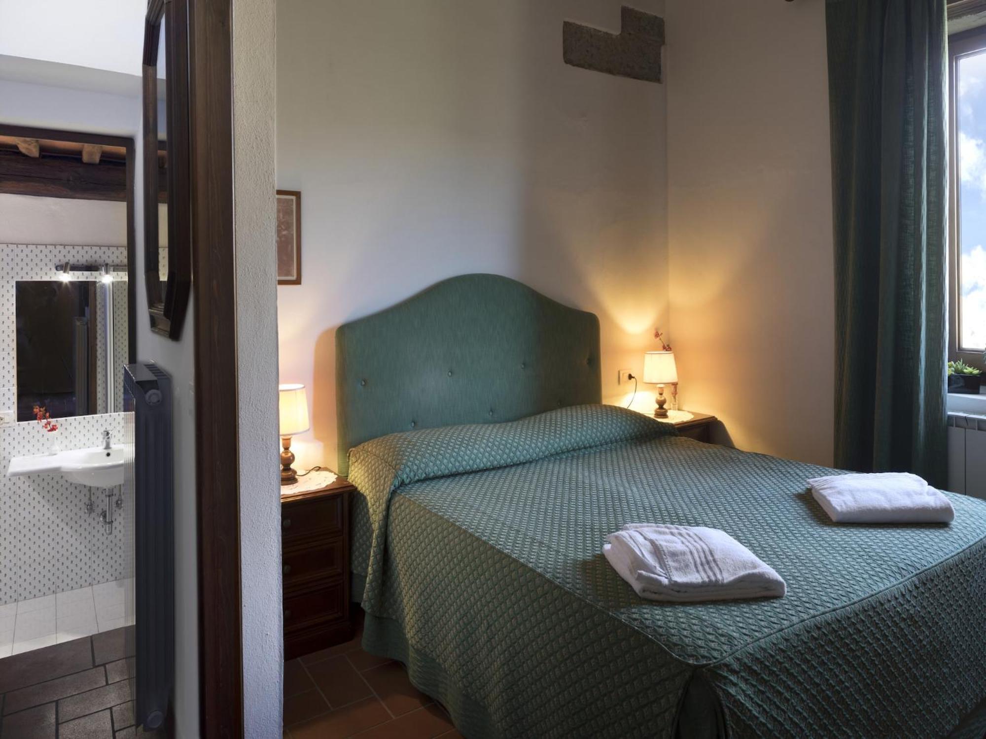 Pleasant Apartment With Swimming Pool Garden Bbq Parking Lucolena in Chianti Buitenkant foto