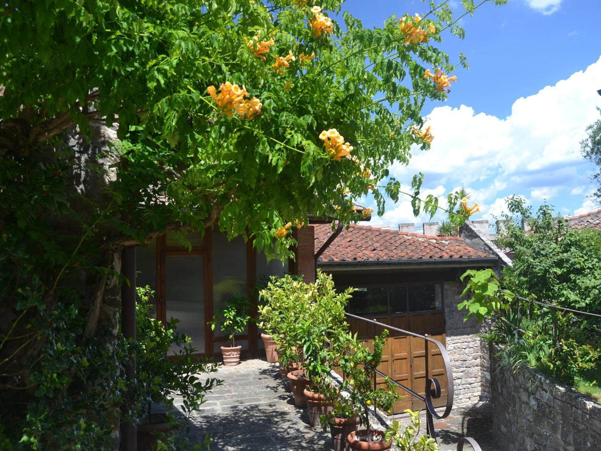 Pleasant Apartment With Swimming Pool Garden Bbq Parking Lucolena in Chianti Buitenkant foto